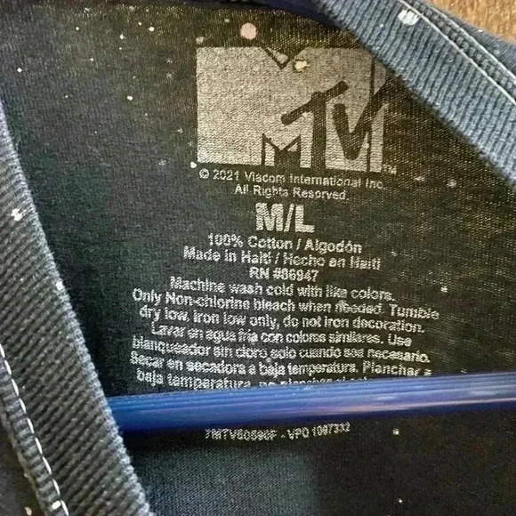 Forever 21 MTV Long Sleeve Shirt Black with White Paint Splatters Size M/L - Picture 4 of 7